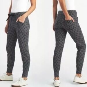 Betabrand Womens Marin Joggers in Blitz pattern Size M
